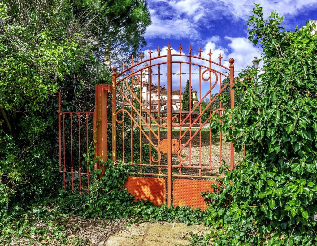 Hekwerken en poorten voor tuin
